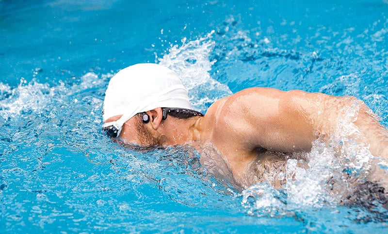 swimmer-swim-with-run-plus-open-ear-headphone